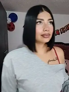 Snapshot of Kylie_brazt chatting on July 1, 2026, 4:03 am Kylie brazt online show from July 1, 2026, 4:03 am