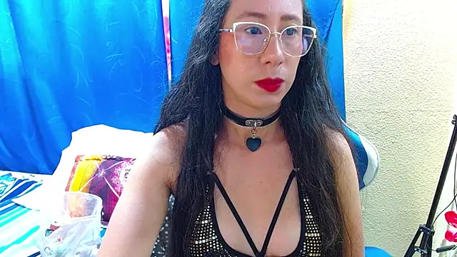 Gia leinn online show from June 9, 2026, 3:23 pm