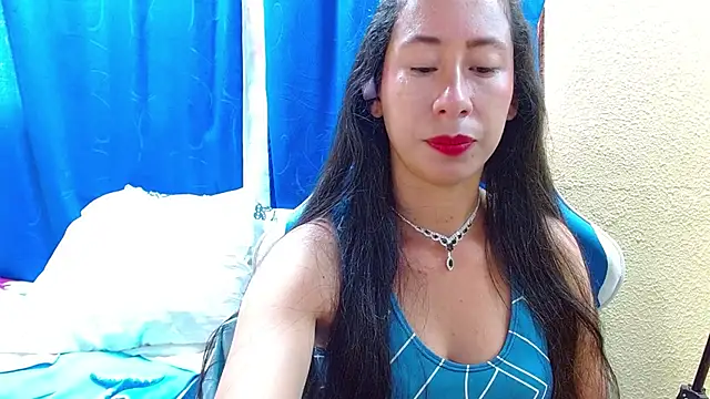 Gia leinn online show from June 19, 2026, 3:49 pm