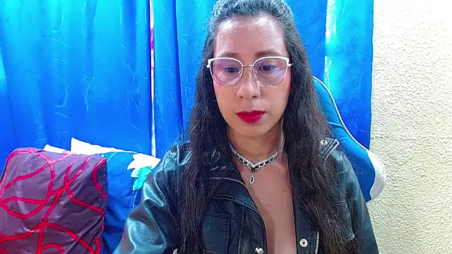 Gia leinn online show from July 15, 2026, 3:06 pm