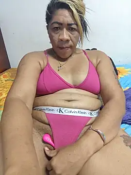 Snapshot of Tocameamor chatting on May 16, 2026, 2:41 am Tocameamor online show from May 16, 2026, 2:41 am