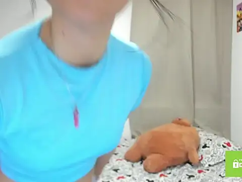 Snapshot of xoxo_kiitty chatting on November 25, 2025, 1:16 am xoxo kiitty online show from November 25, 2025, 1:16 am