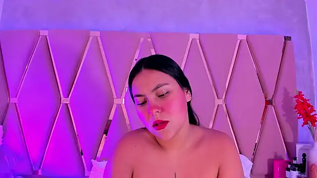 Snapshot of Emily_Black1 chatting on May 10, 2026, 1:55 am Emily Black1 online show from May 10, 2026, 1:55 am