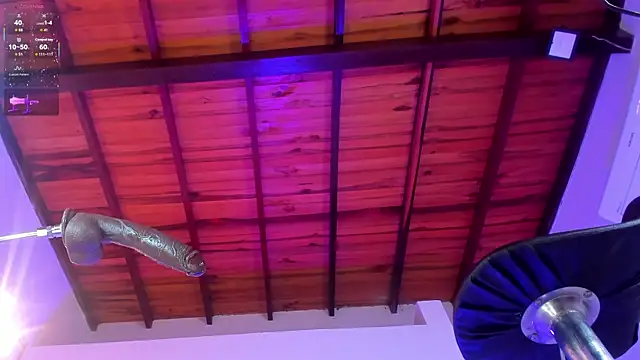 ValentinoMoreti online show from November 26, 2025, 5:41 am