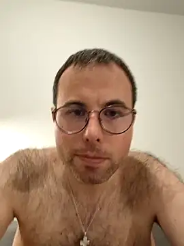 Simonudist online show from December 14, 2025, 6:01 pm