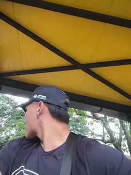 Snapshot of MaxxxSteil chatting on March 4, 2025, 8:49 pm MaxxxSteil online show from March 4, 2025, 8:49 pm