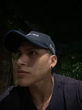 Snapshot of MaxxxSteil chatting on March 4, 2025, 11:54 pm MaxxxSteil online show from March 4, 2025, 11:54 pm