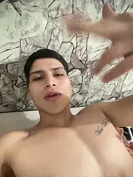 Snapshot of MaxxxSteil chatting on March 10, 2025, 6:05 am MaxxxSteil online show from March 10, 2025, 6:05 am