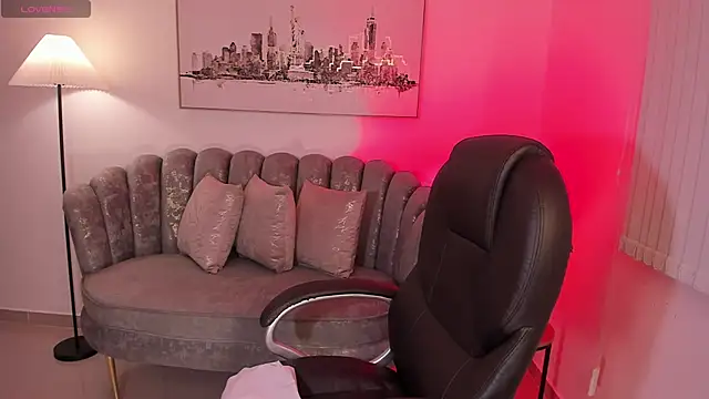 Ivyy Moon  online show from February 17, 2026, 1:13 am