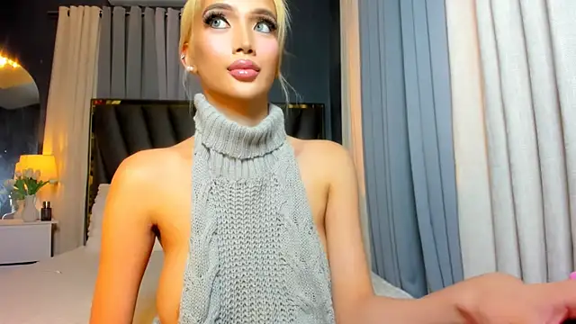 KylieSonique online show from May 6, 2026, 1:47 am
