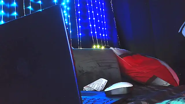 RubyRose33 online show from March 6, 2026, 10:12 am