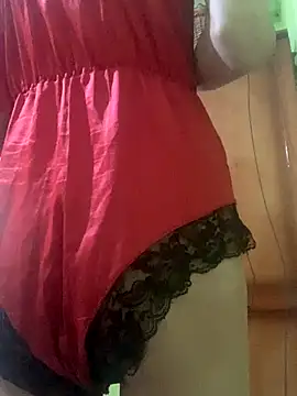 Snapshot of Femboylili chatting on November 15, 2025, 2:02 pm Femboylili online show from November 15, 2025, 2:02 pm