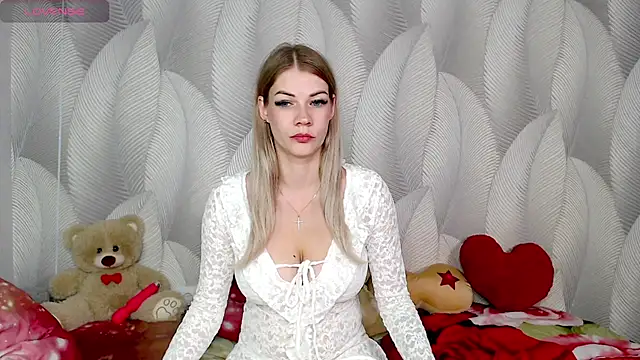 xAliceGoldx online show from October 3, 2025, 3:31 pm