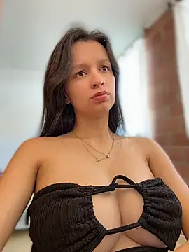 Snapshot of Soy_Sara7 chatting on July 10, 2026, 6:21 pm Soy Sara7 online show from July 10, 2026, 6:21 pm