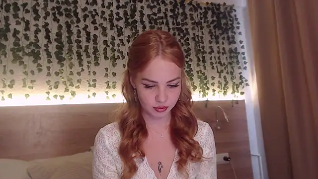 Snapshot of IvyAngel chatting on July 2, 2026, 2:01 pm IvyAngel online show from July 2, 2026, 2:01 pm