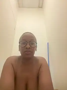 xyz089 online show from March 18, 2025, 12:47 pm