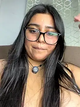 virginbrunette99 online show from June 14, 2026, 7:05 pm