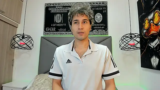 Snapshot of buddy_whitte chatting on October 30, 2025, 11:11 am buddy whitte online show from October 30, 2025, 11:11 am