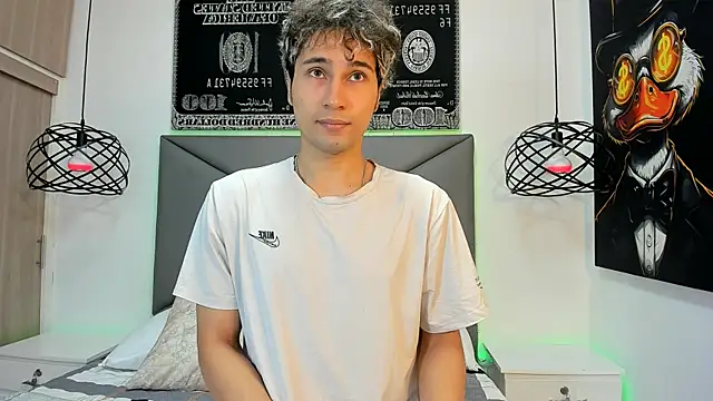 Snapshot of buddy_whitte chatting on November 3, 2025, 12:17 pm buddy whitte online show from November 3, 2025, 12:17 pm