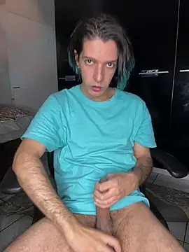 blondetwink online show from June 4, 2026, 10:38 pm