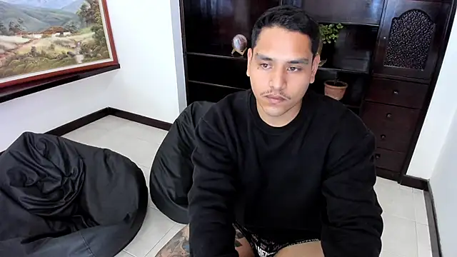 Snapshot of maxflurry_ chatting on March 18, 2025, 5:42 pm maxflurry online show from March 18, 2025, 5:42 pm