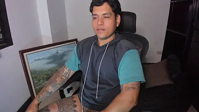 Snapshot of maxflurry_ chatting on September 12, 2025, 9:42 am maxflurry online show from September 12, 2025, 9:42 am