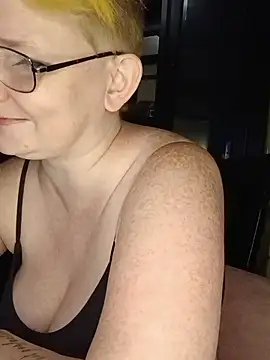 Mellyjellygoddess420 online show from June 7, 2026, 8:07 am