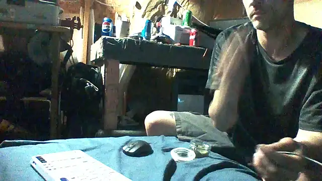Snapshot of SillyRabbitz chatting on March 29, 2026, 7:58 pm SillyRabbitz online show from March 29, 2026, 7:58 pm