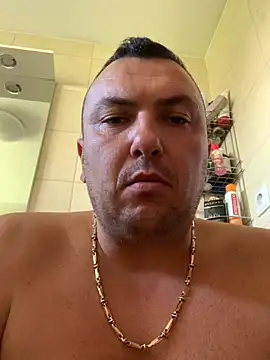 Snapshot of Mike8523 chatting on September 17, 2025, 10:50 am Mike8523 online show from September 17, 2025, 10:50 am