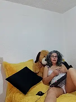 Victoria Lover online show from March 23, 2025, 1:53 am