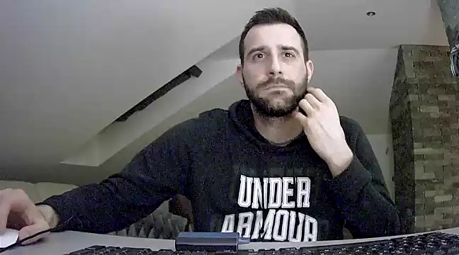 gryzoon online show from March 15, 2025, 10:55 pm