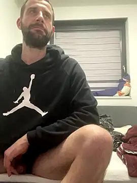 gryzoon online show from December 21, 2025, 11:34 pm