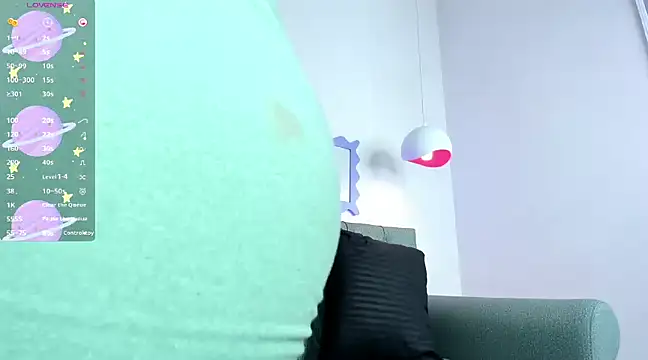 Snapshot of emily_kim chatting on March 7, 2025, 3:51 am emily kim online show from March 7, 2025, 3:51 am