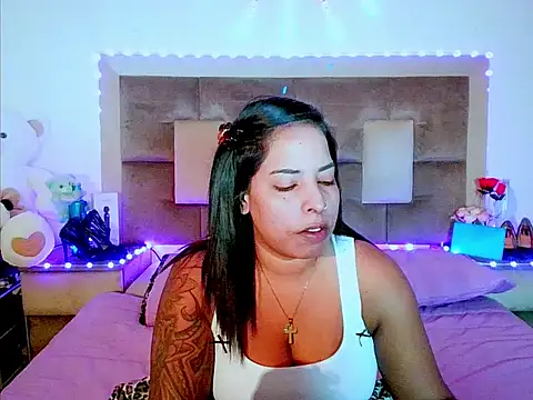 indiantopaz694u online show from April 28, 2026, 4:28 am