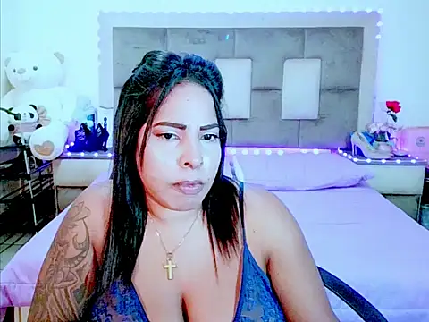 Snapshot of indiantopaz694u chatting on June 3, 2026, 2:33 pm indiantopaz694u online show from June 3, 2026, 2:33 pm