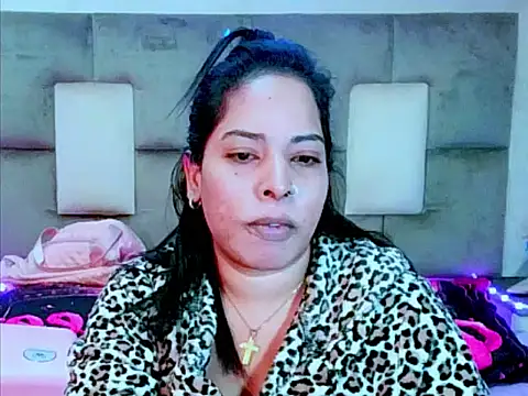 Snapshot of indiantopaz694u chatting on June 25, 2026, 6:07 am indiantopaz694u online show from June 25, 2026, 6:07 am