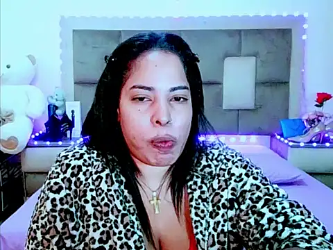 Snapshot of indiantopaz694u chatting on July 17, 2026, 5:58 am indiantopaz694u online show from July 17, 2026, 5:58 am