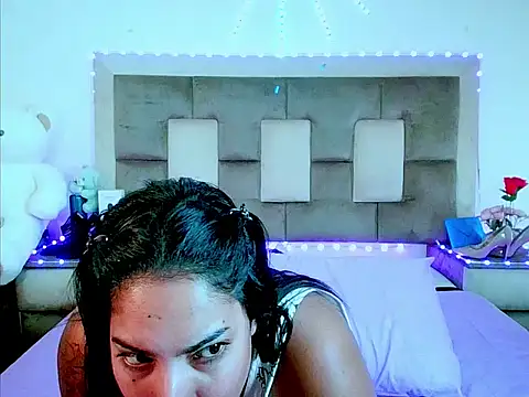 Snapshot of indiantopaz694u chatting on July 20, 2026, 11:45 am indiantopaz694u online show from July 20, 2026, 11:45 am