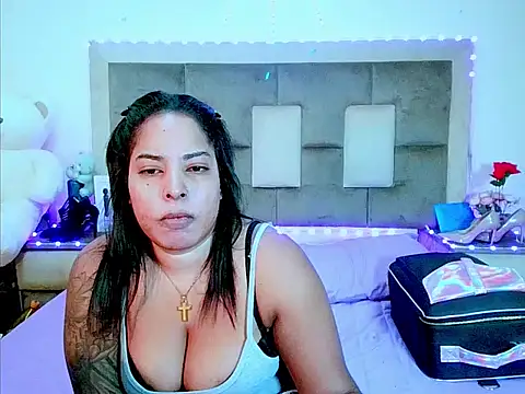 Snapshot of indiantopaz694u chatting on July 23, 2026, 5:16 am indiantopaz694u online show from July 23, 2026, 5:16 am