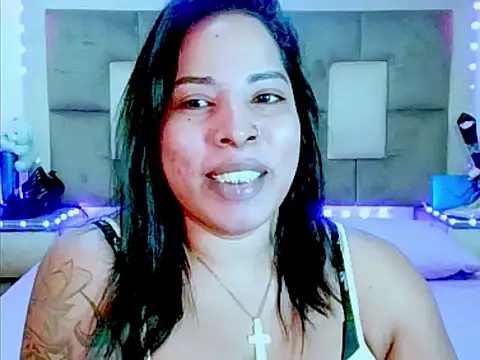 Snapshot of indiantopaz694u chatting on August 3, 2026, 6:12 am indiantopaz694u online show from August 3, 2026, 6:12 am
