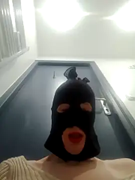 janick124 online show from February 2, 2026, 8:02 am