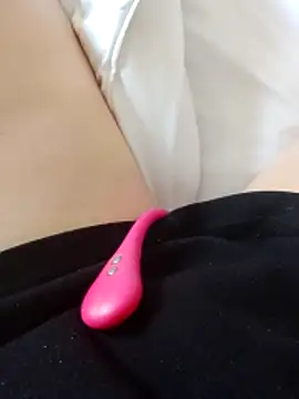 Snapshot of janick124 chatting on May 17, 2026, 1:29 pm janick124 online show from May 17, 2026, 1:29 pm