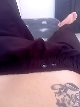 Snapshot of Magrinholl chatting on February 27, 2025, 1:49 pm Magrinholl online show from February 27, 2025, 1:49 pm