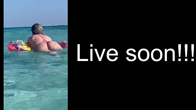 Snapshot of _Allie_ chatting on November 1, 2025, 5:42 am Allie online show from November 1, 2025, 5:42 am