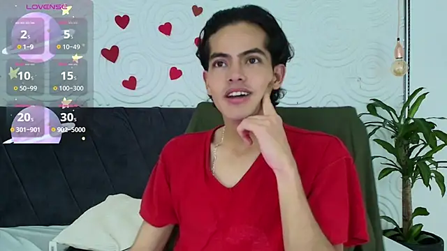 Maximoherrera 16 online show from April 22, 2026, 7:15 pm