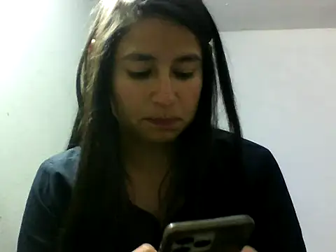 Escarcha-blue online show from February 28, 2025, 3:04 pm