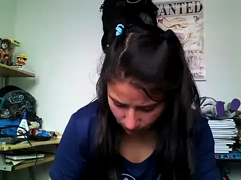 Escarcha-blue online show from March 2, 2025, 3:59 pm