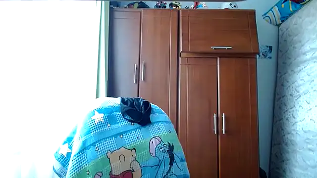 Escarcha-blue online show from April 26, 2026, 6:49 pm