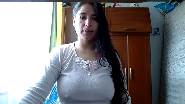 Escarcha-blue online show from April 28, 2026, 3:06 pm