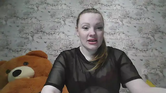 Snapshot of Eveline_May chatting on March 22, 2025, 5:41 pm Eveline May online show from March 22, 2025, 5:41 pm